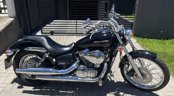 HONDA SHADOW 750 